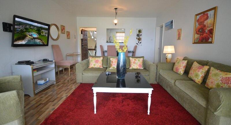 Sea 7 Apartment Ocho Rios Exterior photo